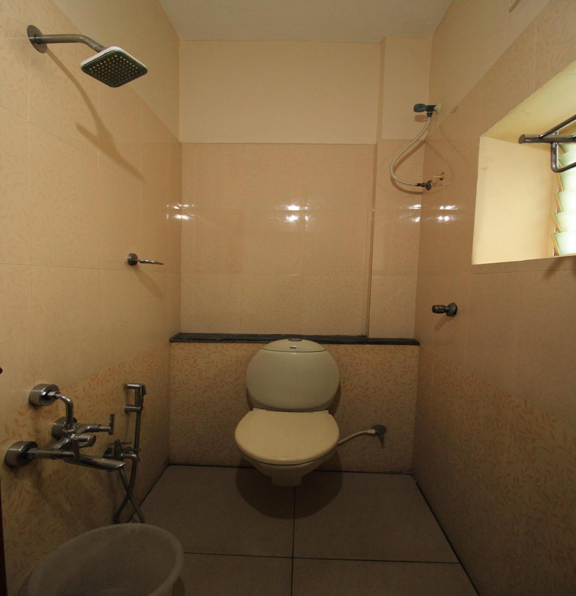 Hotel Rathnavel Towers Chennai Zewnętrze zdjęcie